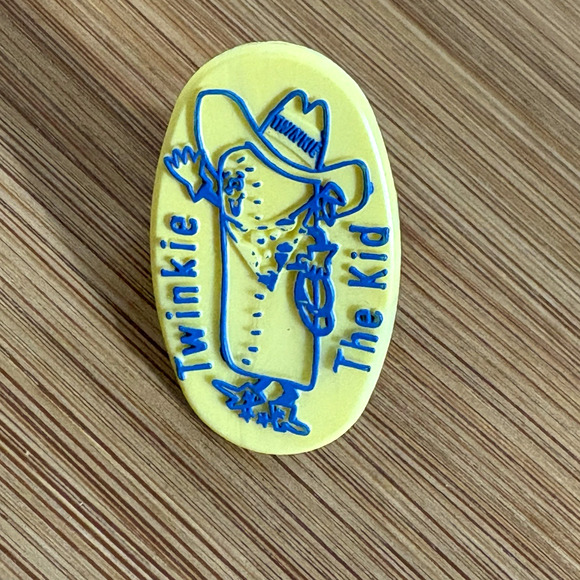 Vintage Twinkie the Kid Advertising Plastic Ring 1970s Hostess 4.5/5 Prize Promo - Picture 1 of 9